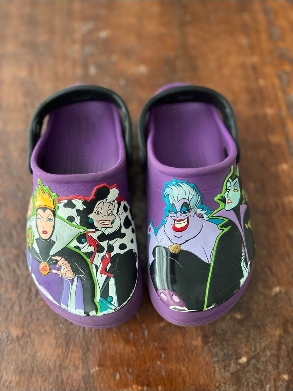 CROCS Kids Purple Disney Villains CROCS Size 13 - Picture 8 of 8